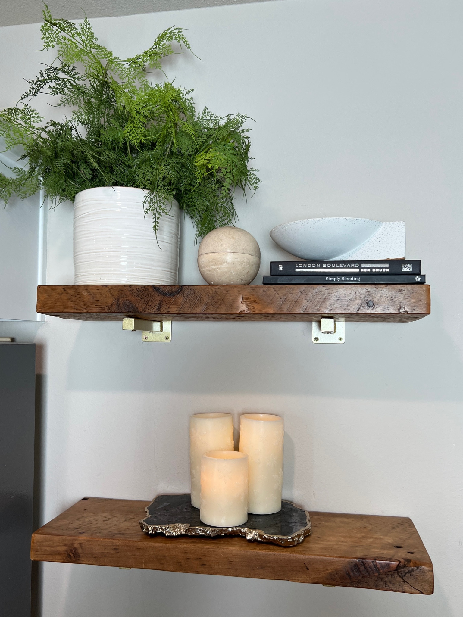 Shop my kitchen shelf 

Shelf styling, shelf decor, Christmas decor, home decor 