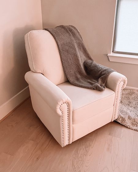 Our glider for nursing and snuggling baby Fitz! 
-360 spin
-rocker
-electronically reclines
-phone charger in the arm rest👏🏼
-water and moister resistant
-eco friendly!
-stain resistant
-SO COMFY! + so much more🙌🏼

#baby #nursery #furniture #rocker #nursingchair #recliner #nurseryinspo

#LTKkids #LTKhome #LTKbaby