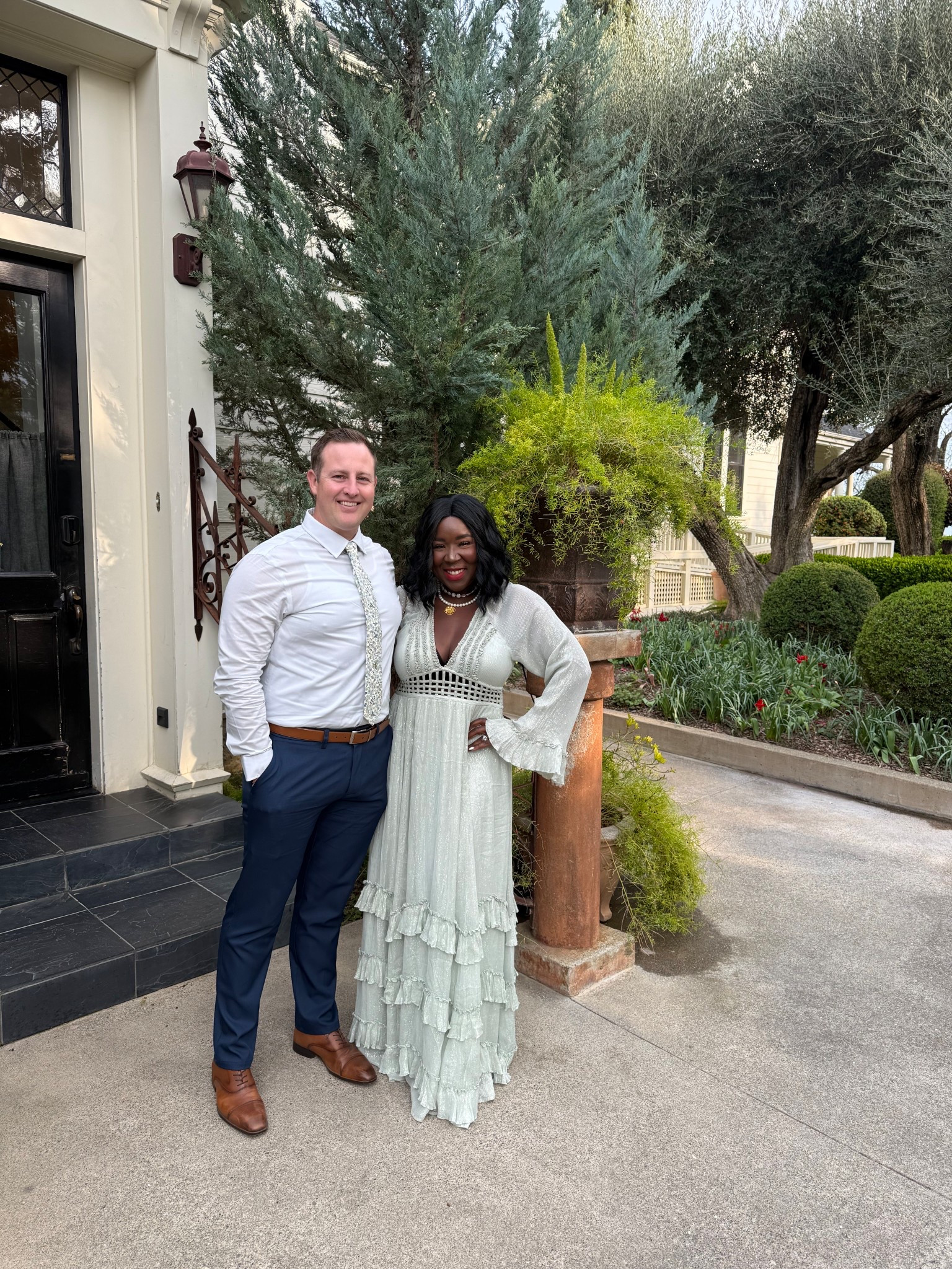 The most gorgeous free people dress I wore to my friends wedding recently 🤍🤍🤍