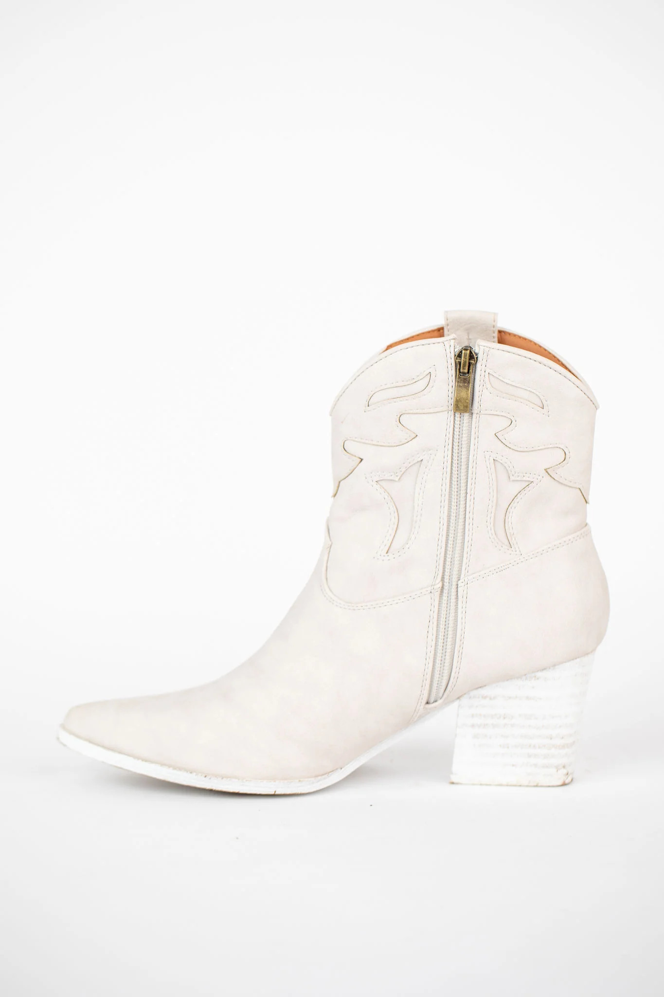 Kaye Boots- Cream | Avara
