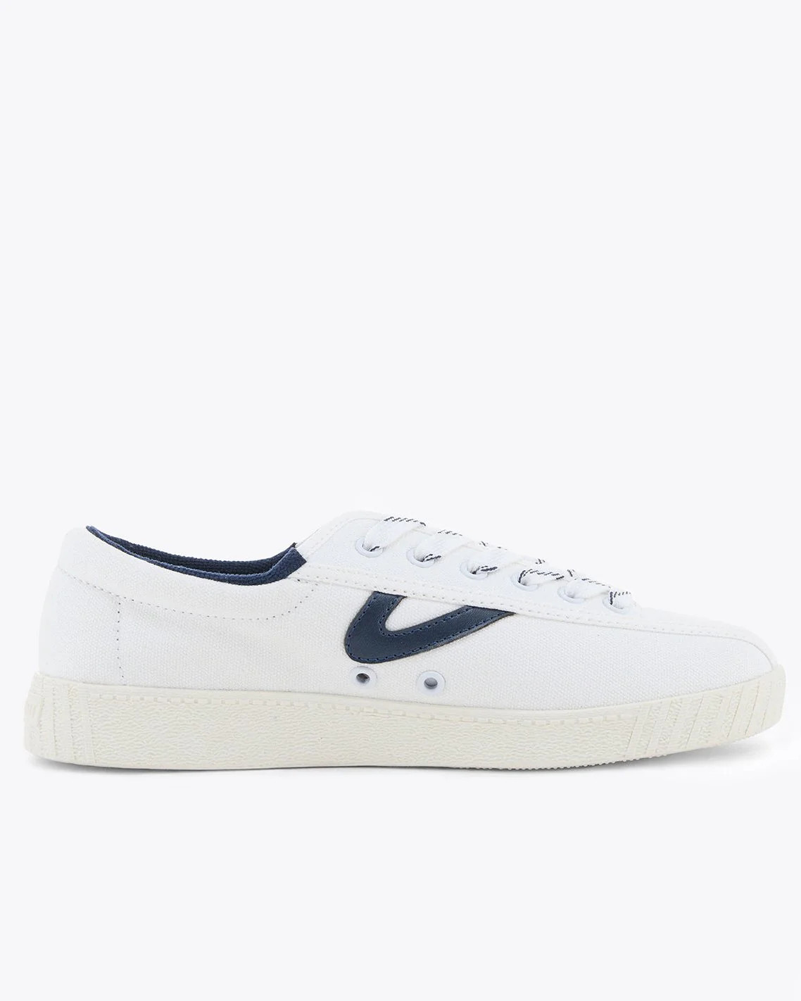 Tretorn Nylite Sneaker | Draper James (US)