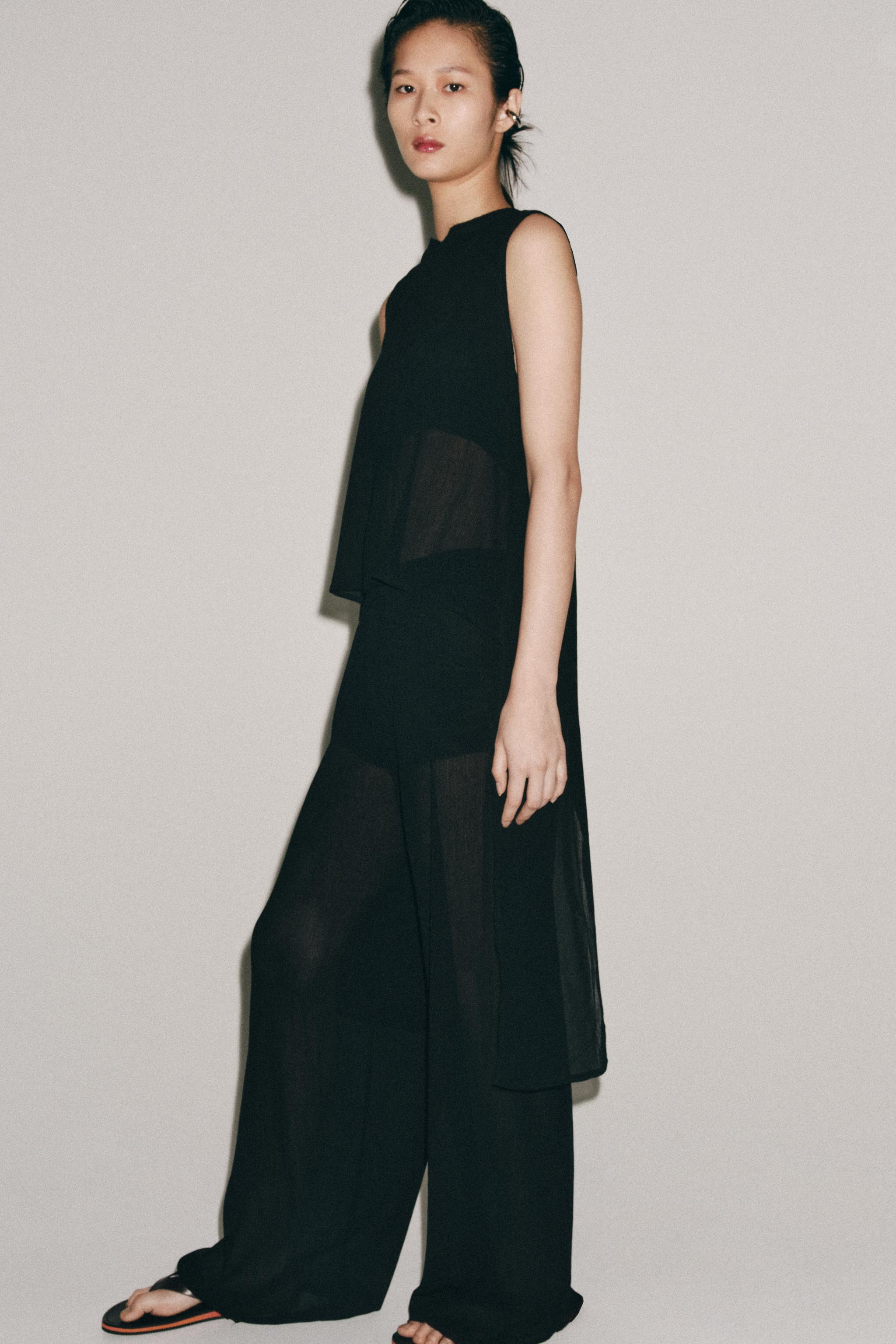 STRAIGHT LEG FLOWING TROUSERS | Zara UK