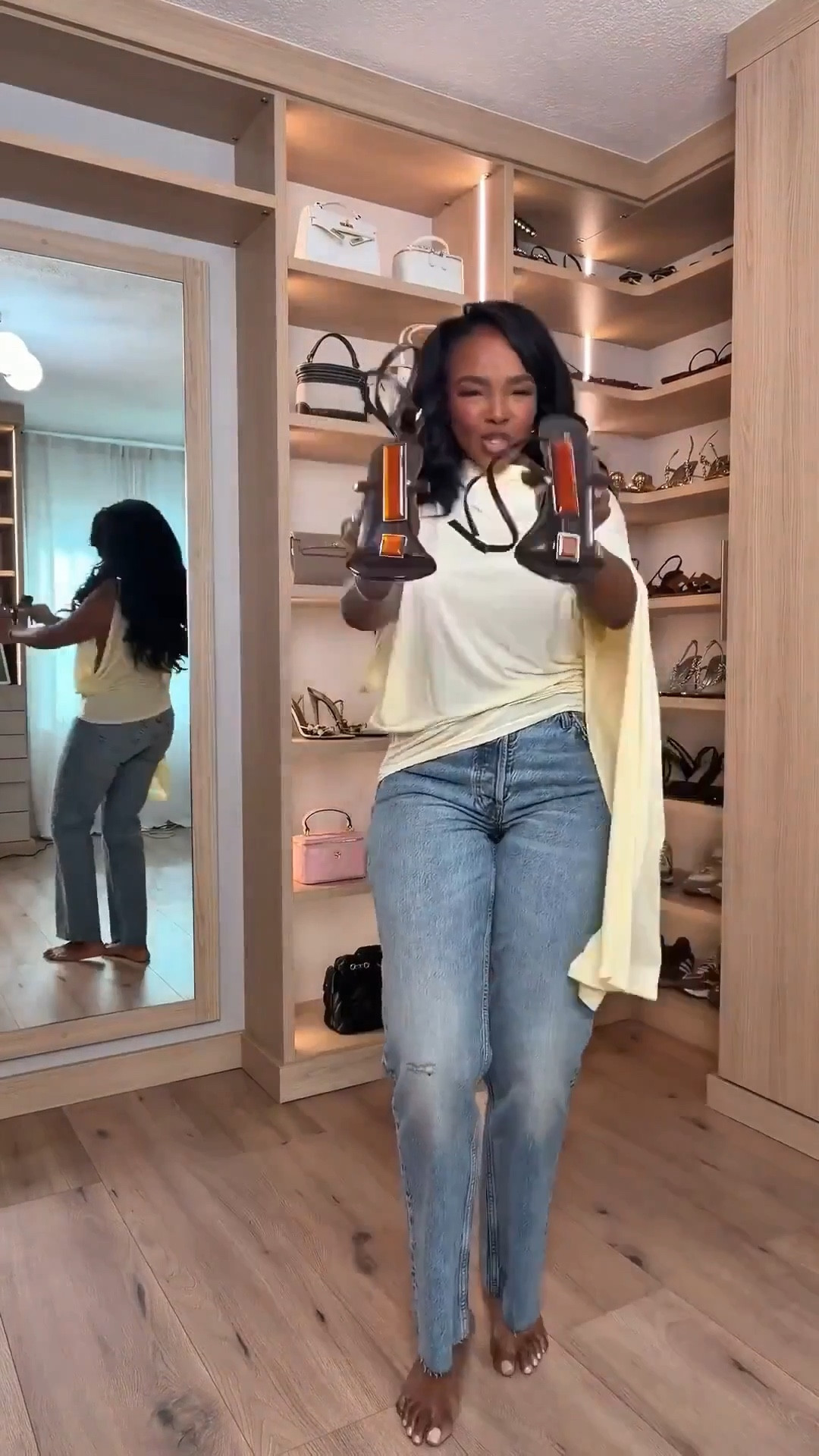 Hi babes!

This Zara haul is EVERYTHING — so many easy, wearable pieces that instantly pull your outfits together. This striped button-down alone is one of those pieces you’ll keep reaching for, and paired with my YSL bag it gives that effortless elevated look.

These are the kind of finds that make getting dressed so much easier, and you can mix and match everything to create so many outfits — which makes it so worth it.

If you’ve been looking for everyday pieces that still feel styled, this is it.

Where to wear this:
• Everyday outfits  
• Work looks  
• Brunch  
• Casual days out  

Everything is linked below.

xx Kira | @kirasfashionfinds  

Measurements: 5’4” | 138 lbs | 34D | 27