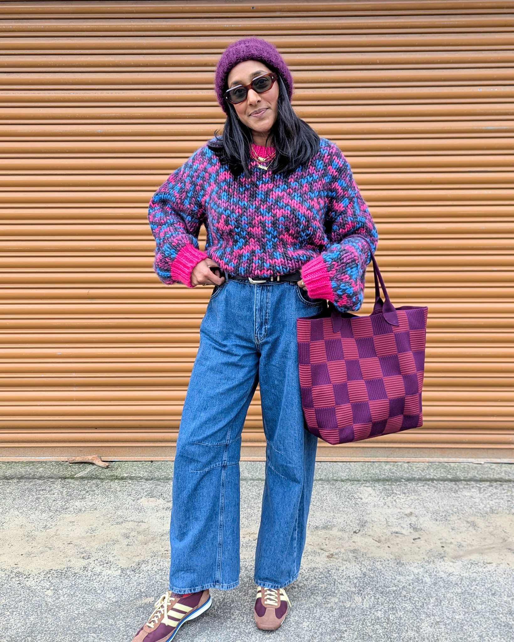 Dopamine dressing, how to style denim, ootd, weekend style, colourful style, colourful knitwear, rainbow jumper, burgundy tones, winter styling, aligne, barrel leg jeans 