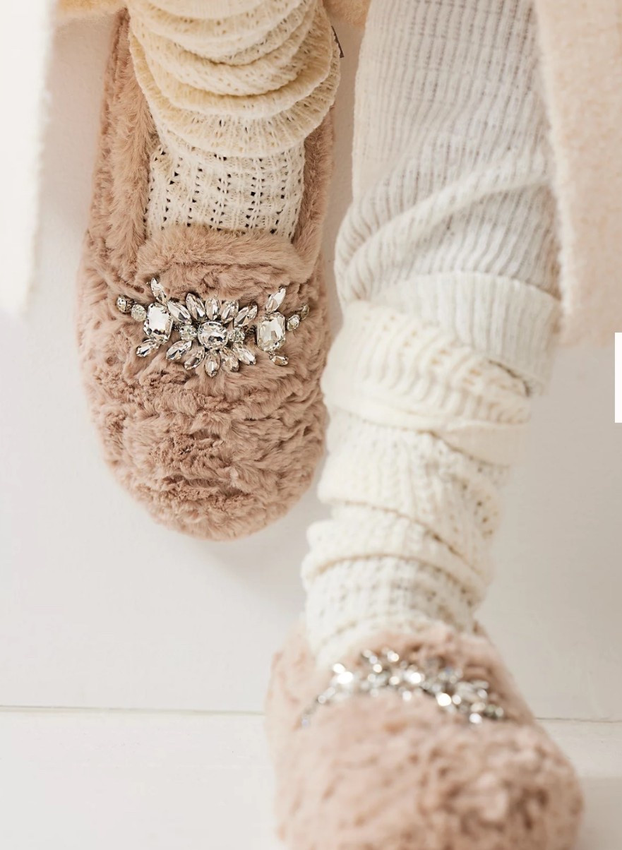 The CUTEST slippers 

#LTKU #LTKHoliday #LTKGiftGuide