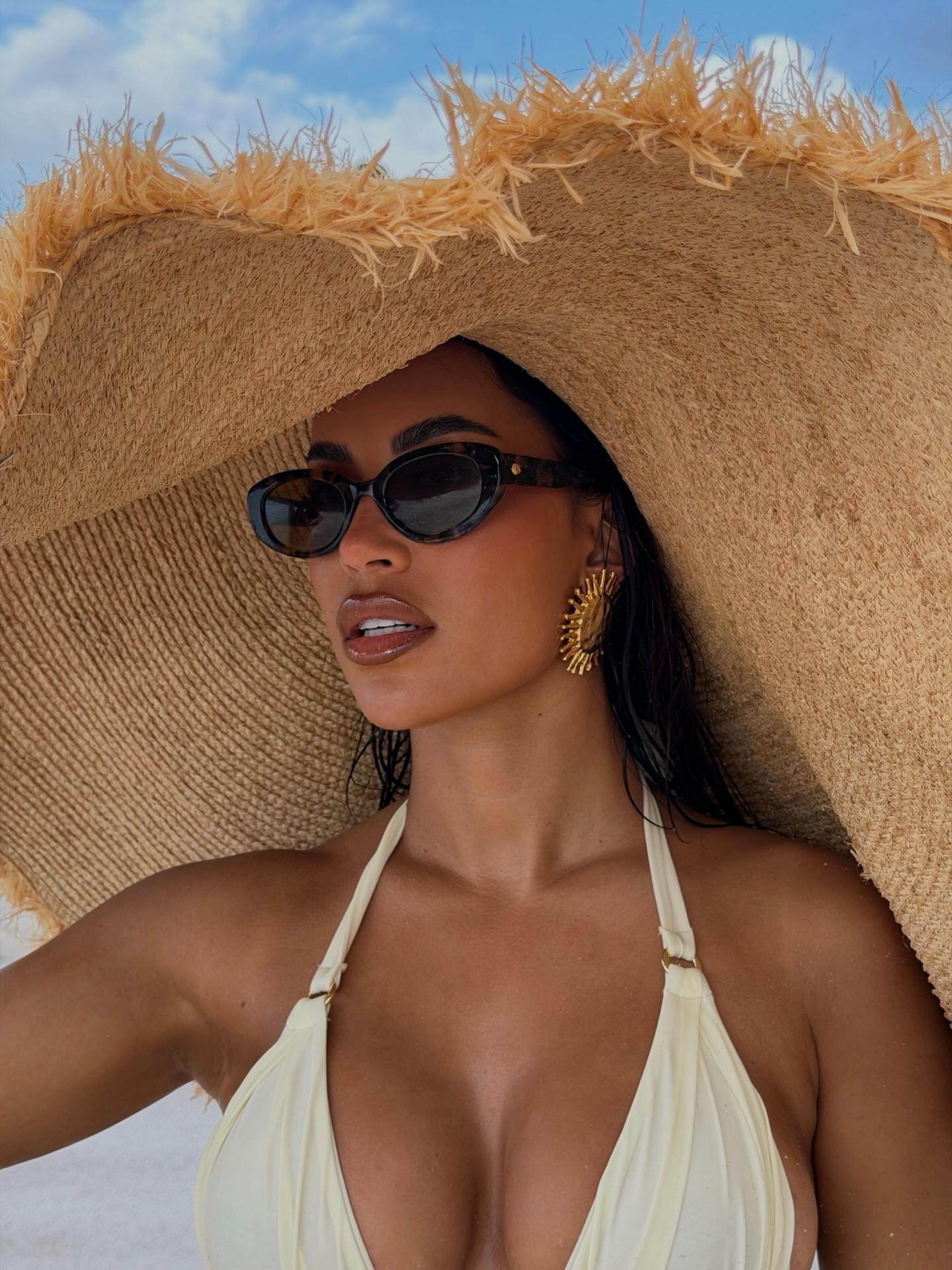 the hat understood the assignment 🤏🏾🐚✨