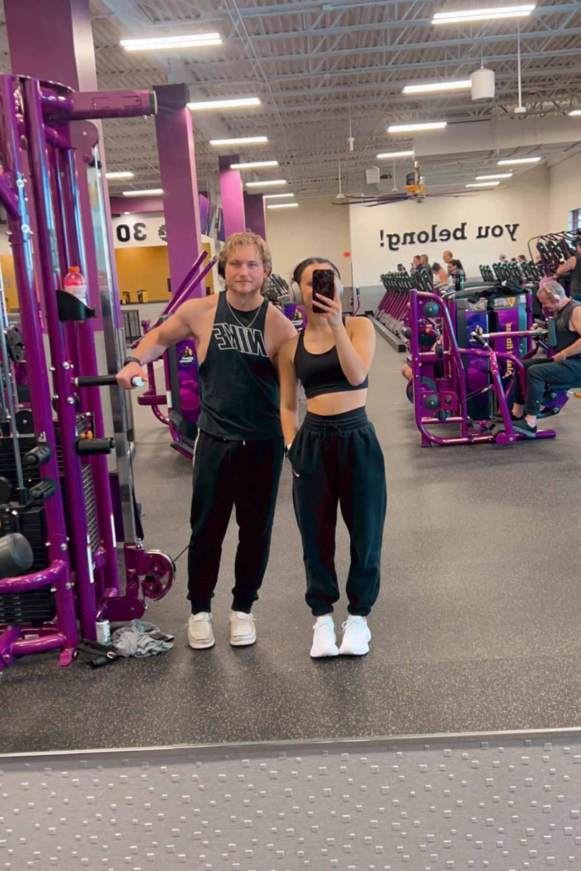 black gym outfit 🎧

i like being comfy at first and wear layers i can just take off instead of having to change!
-these pants run HUGE, these are an xs (i’m 5’2) and they’re rolled up once on the bottom 
-shorts under my sweatpants are a size 2
-sports bra is a 4
-sneakers run true to size 

his outfit:
-tee shirt is a size large but he cut the sleeves off
-pants are a size large 
-hey dudes run true to size 

#LTKMens #LTKFitness #LTKActive