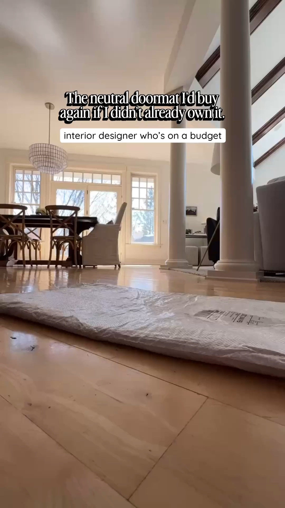 If you’re looking for a neutral doormat that actually holds up, this is what you want. The jute material and white stripe detail fit perfectly with a minimalist home aesthetic. Pro Design Tip — Layer over another rug for a slightly elevated look.

#LTKSeasonal #LTKHome