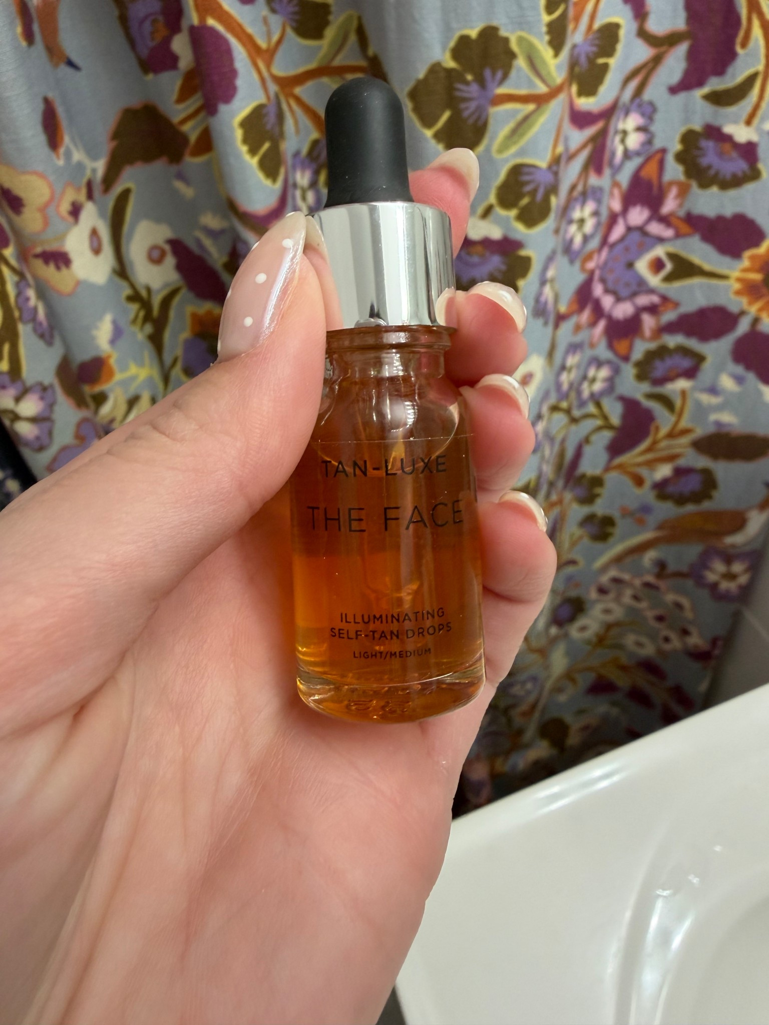 Face tanner? Because I know the sun will not be giving my face any color 

#LTKdayinmylife