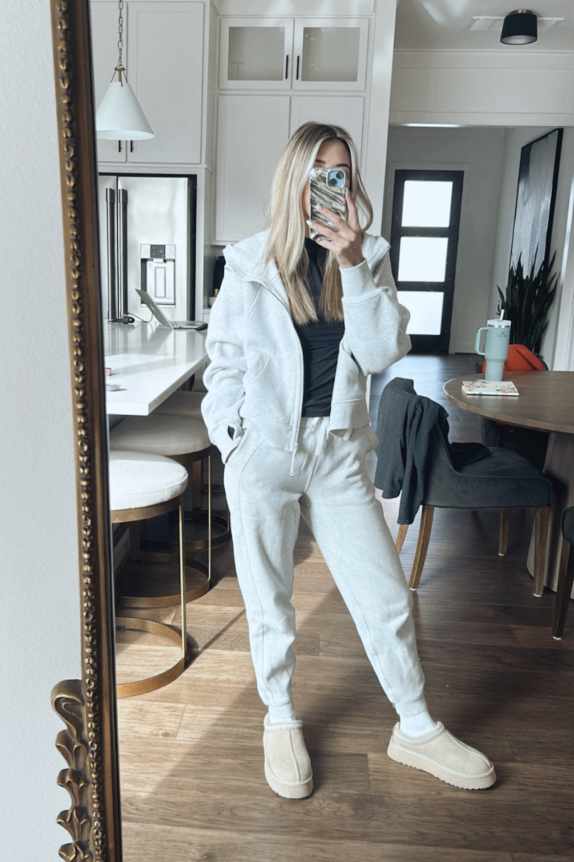 Coming into the new year with a comfy fit 😊

#LTKshoecrush #LTKfindsunder100