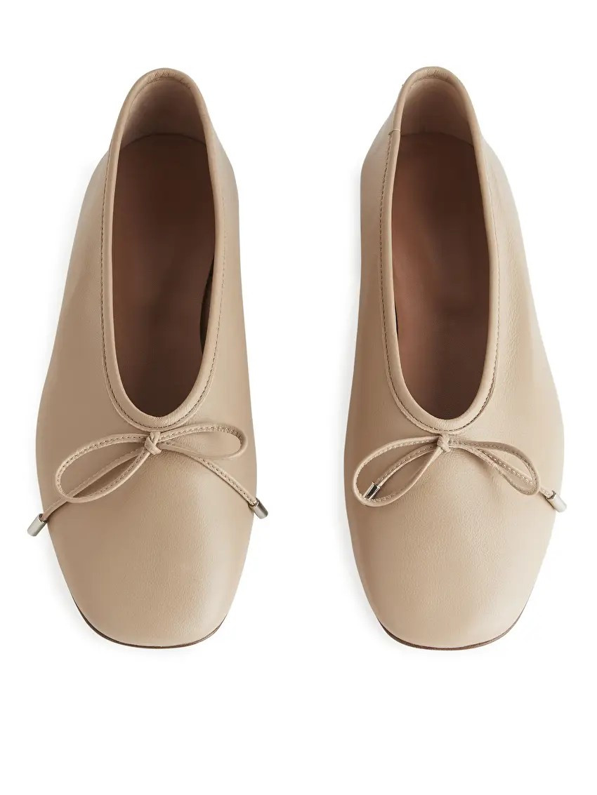 Leather Ballet Flat - Beige - ARKET GB | ARKET (US&UK)