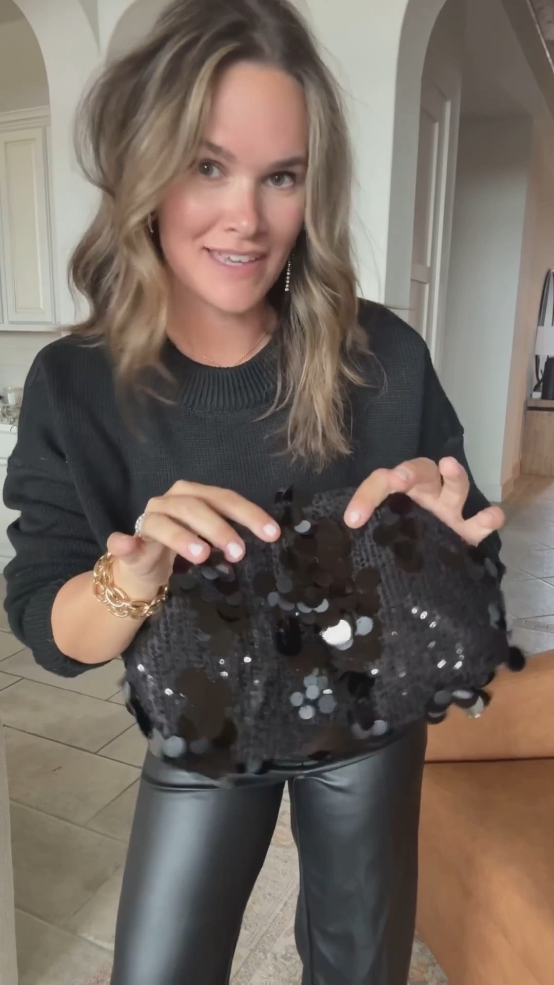 Love this classic holiday outfit from target, Walmart and Amazon! #christmasoutfit #holidayoutfit 

#LTKgrwm #LTKSaleAlert #LTKHoliday