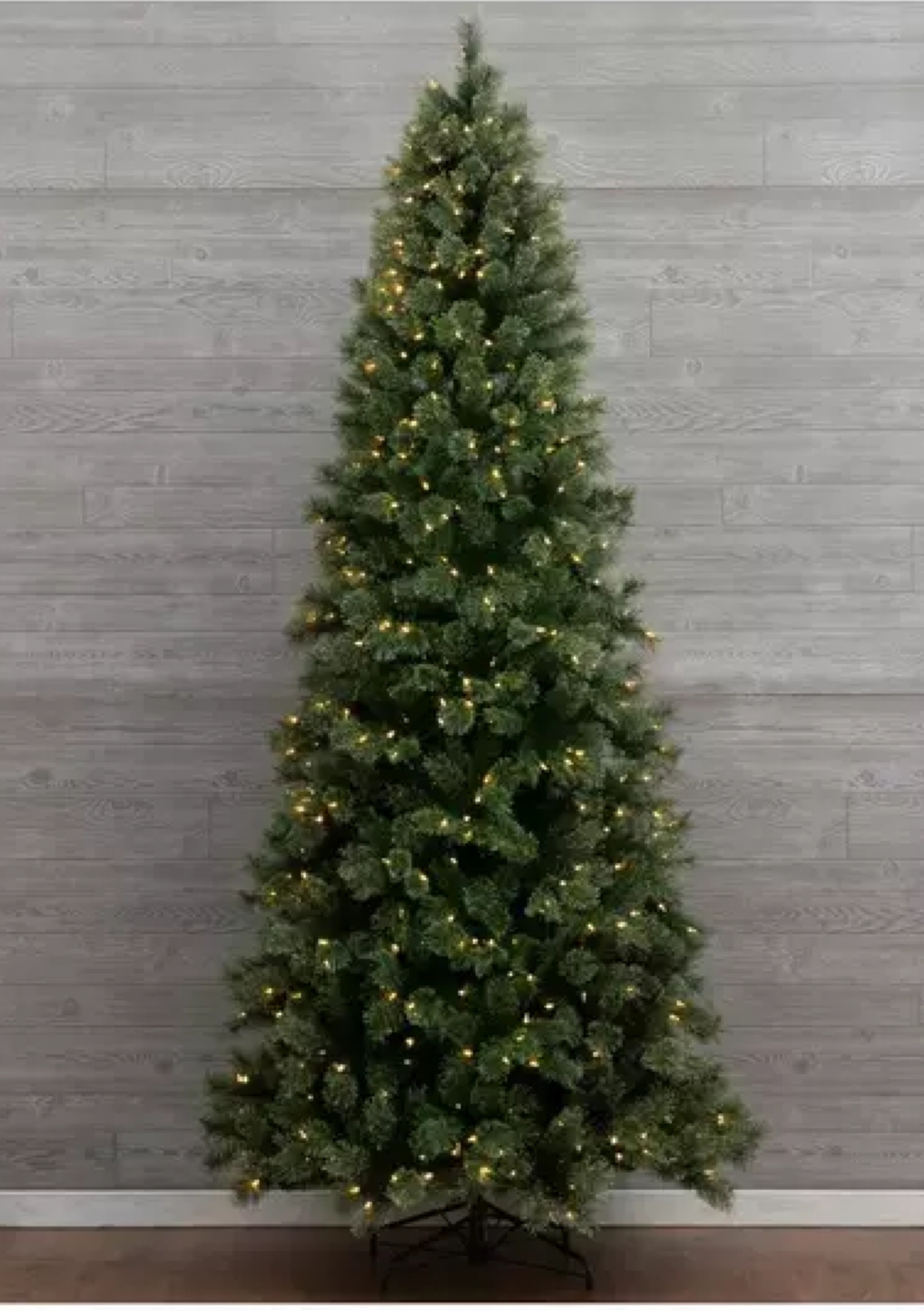 Our Christmas tree! 

#LTKHome #LTKSeasonal #LTKHoliday