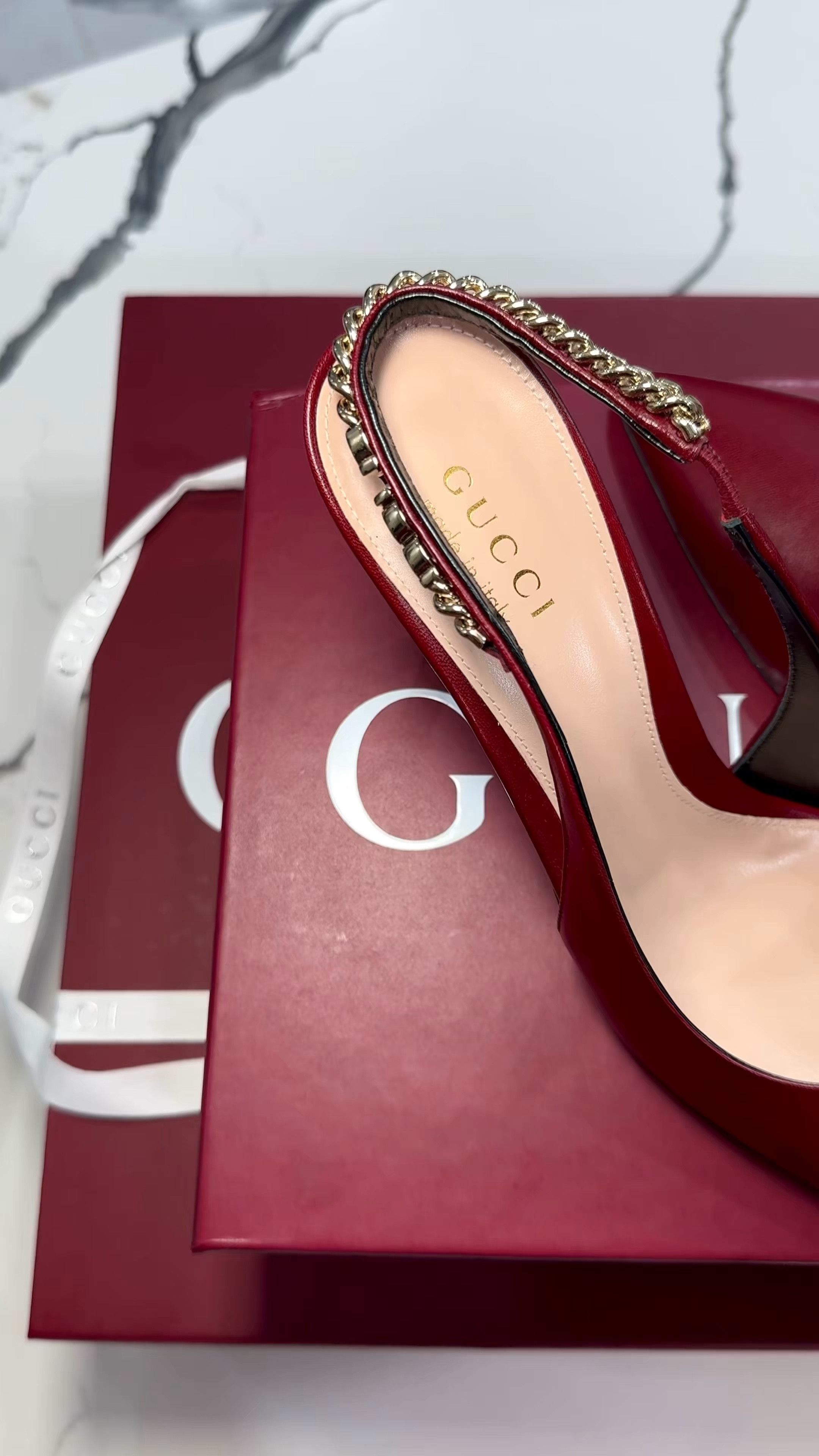  GUCCI SIGNORIA SLINGBACK PUMP

#LTKShoeCrush #LTKGiftGuide #LTKStyleTip