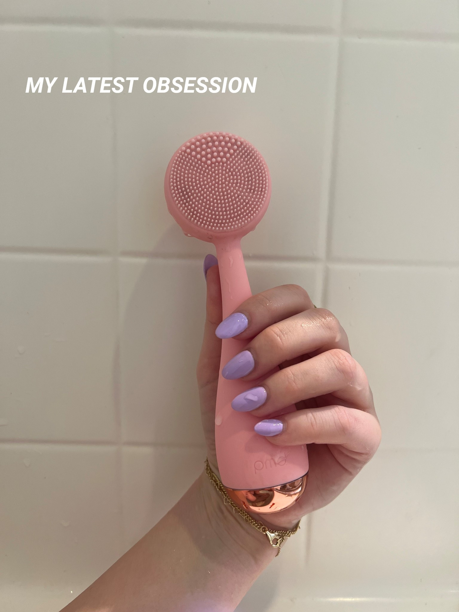 This PMD smart facial cleaning device has changed the game for my skincare. Not sponsored just obsessed with it 💗

#LTKFindsUnder100 #LTKSpringSale #LTKBeauty