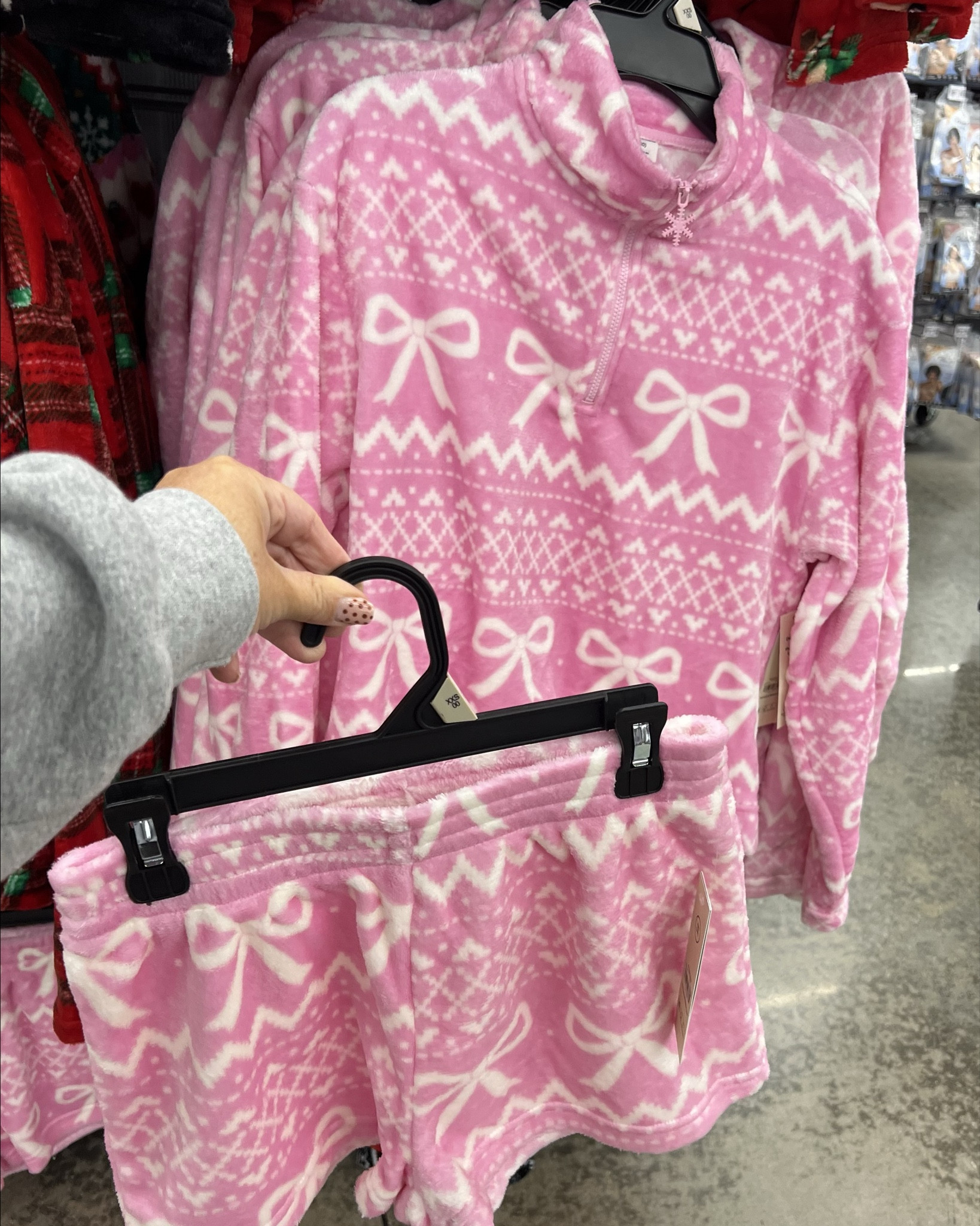 Softest set EVER. 💗 This plush Walmart half zip + shorts is under $20 and works perfectly for tweens thanks to the smaller fit but the women’s sizing is also large enough for college girls and women.Pink for my girl, but the holiday options are a must-see!

#LTKGiftGuide #LTKHoliday #LTKFindsUnder50