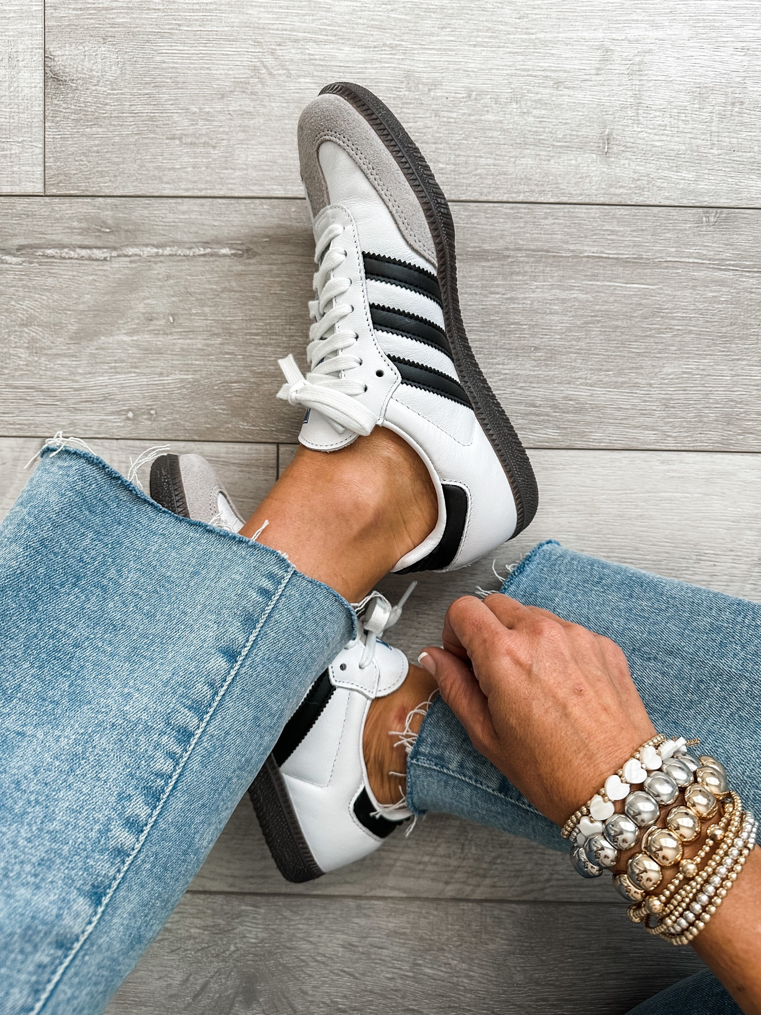 adidas gazelle silver green womens adidas IG1376 Samba OG Mens Lifestyle Shoe main image 1