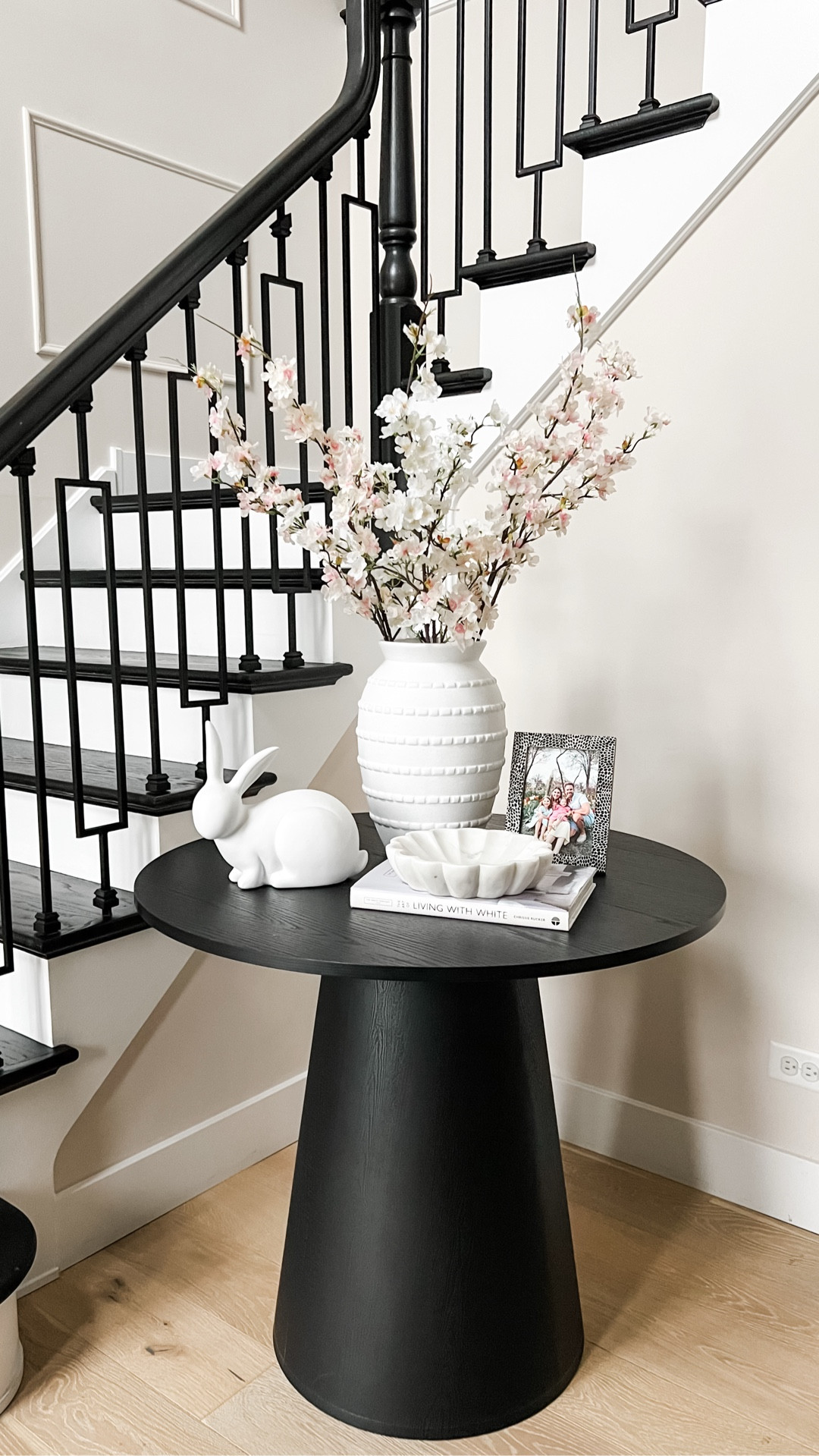 Spring foyer refresh. 🌸

#LTKSeasonal #LTKSpringSale #LTKHome