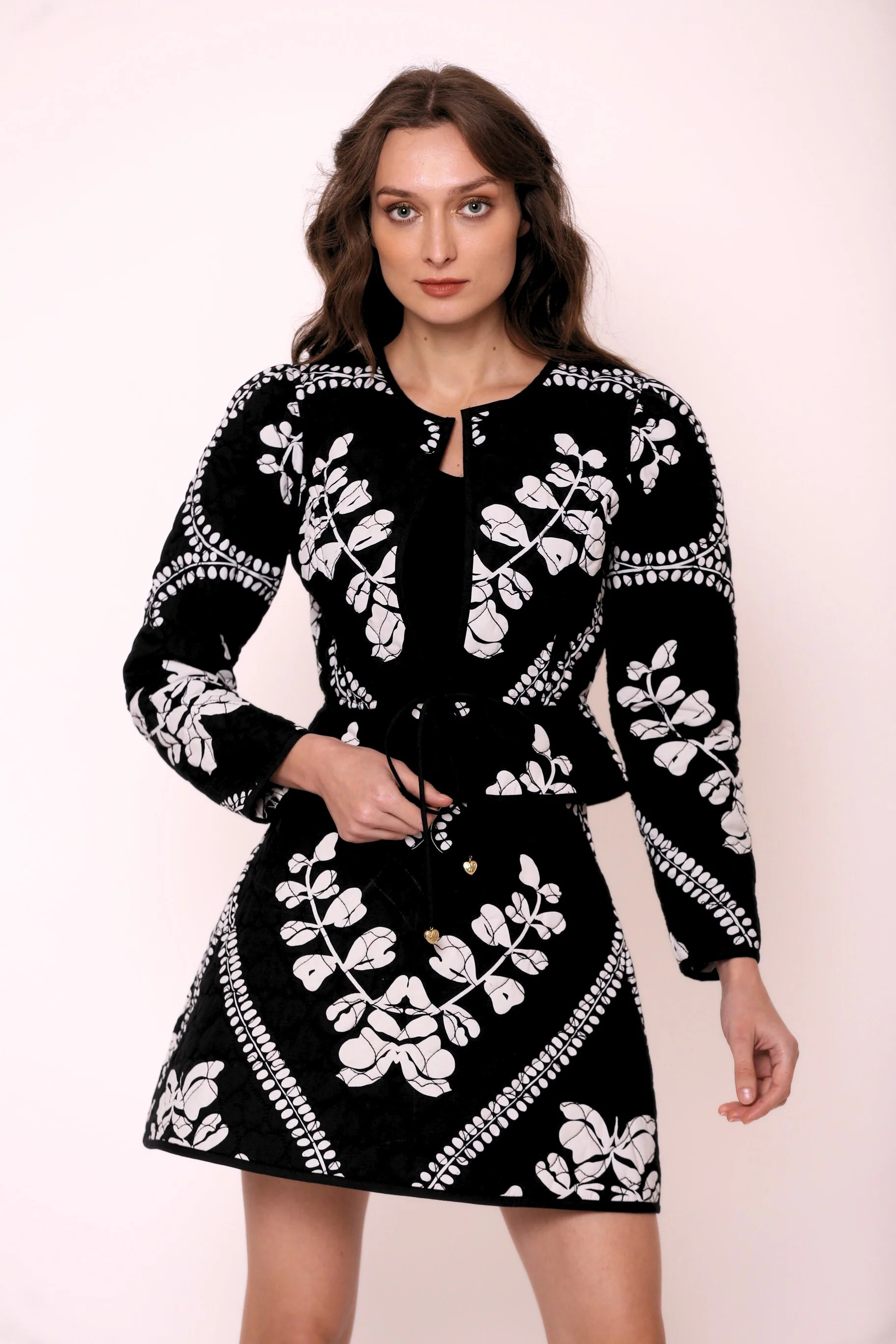 1707 Iris Reversible Jacket | Beyond By Vera