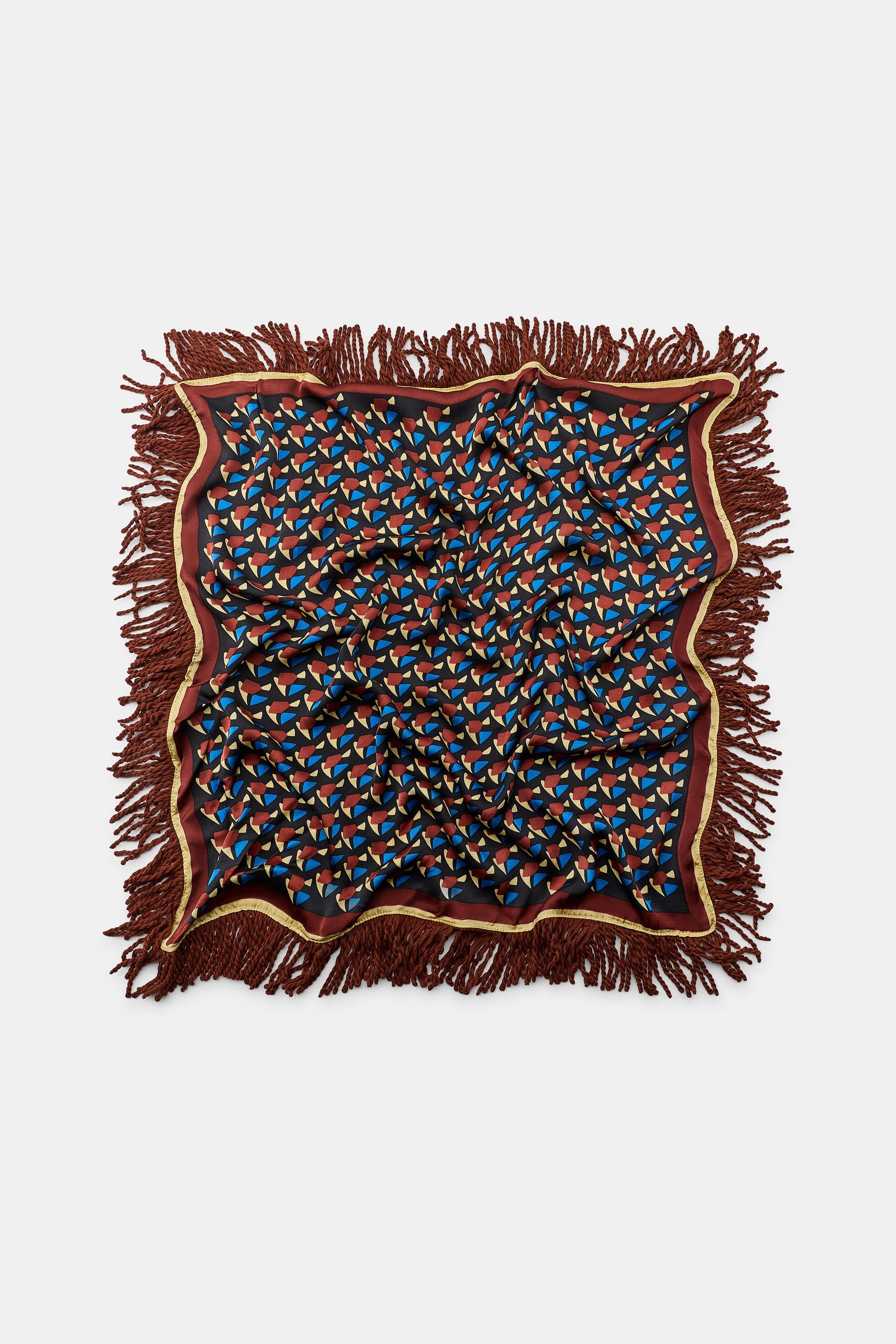 GEOMETRIC PRINT 100% VISCOSE FRINGED SCARF - Maroon - M | Zara US