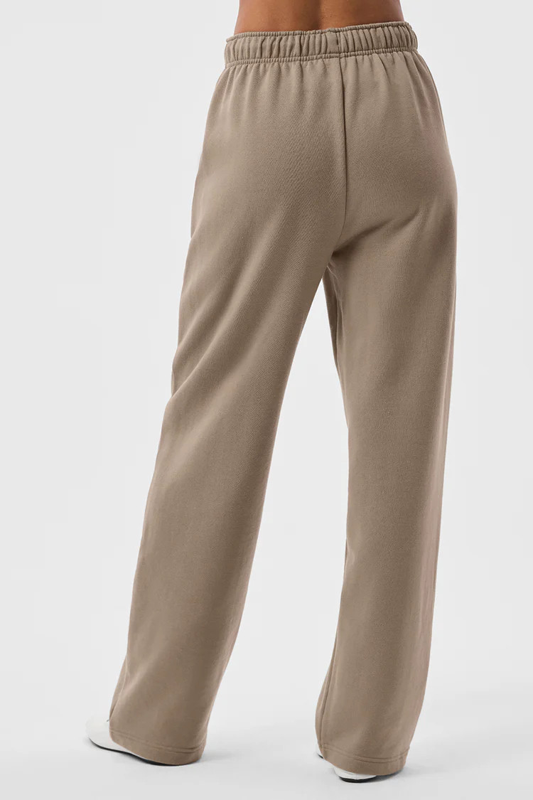 Accolade Straight Leg Sweatpant | Alo Yoga (US)