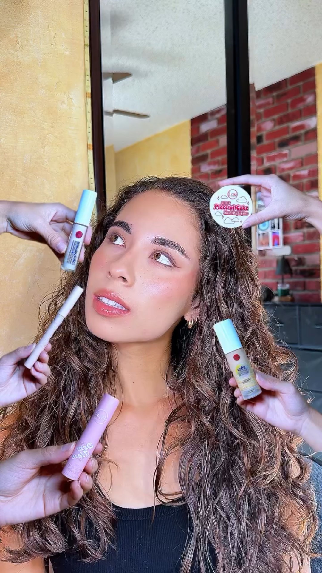 Brown shadow, liner, and lashes combo 🤎
What’s your favorite summer makeup look?

#brownmakeuplook #brownmakeup #makeuplooks #doeeyed #beauty