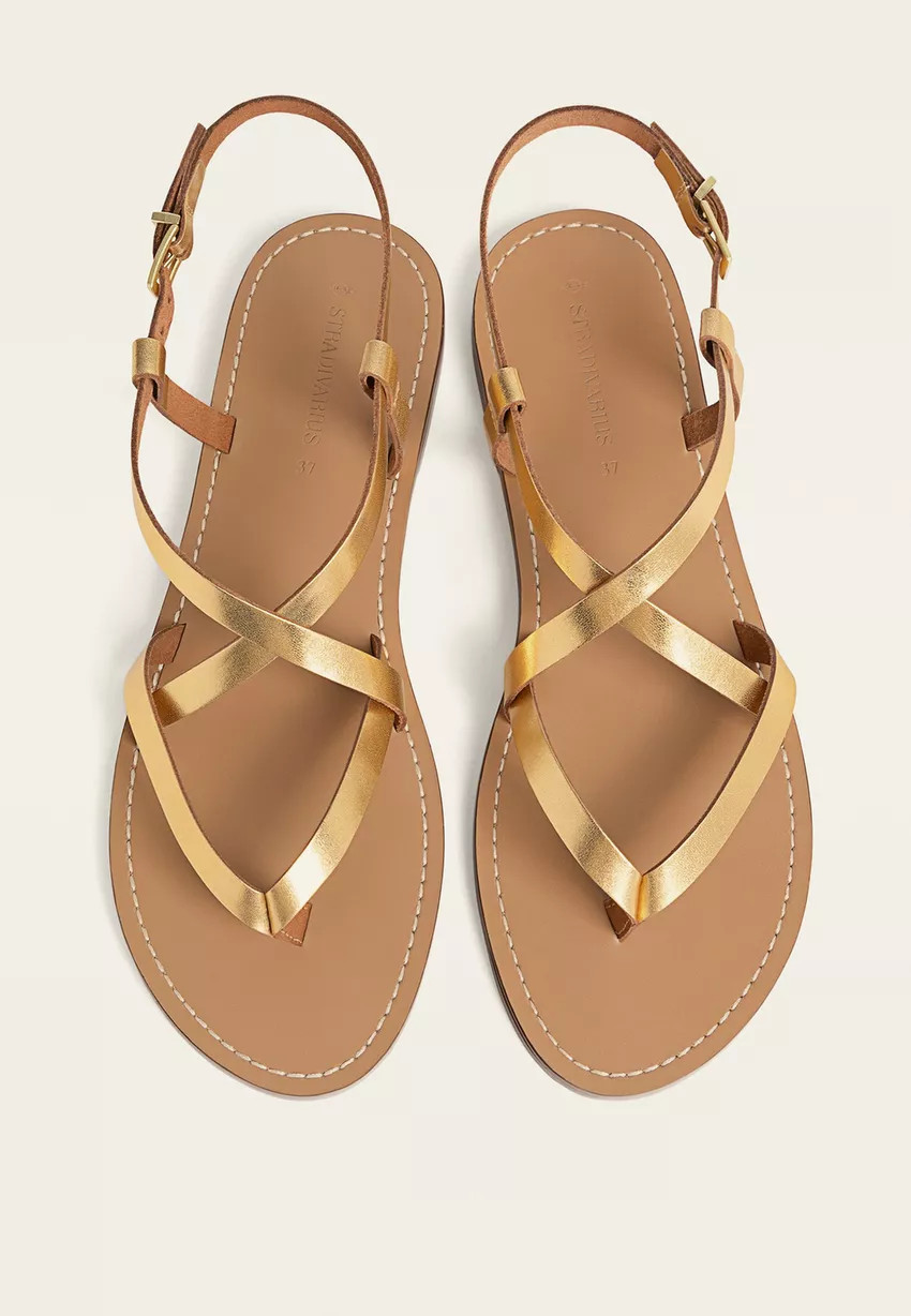 Flat strappy leather sandals | Stradivarius (UK)