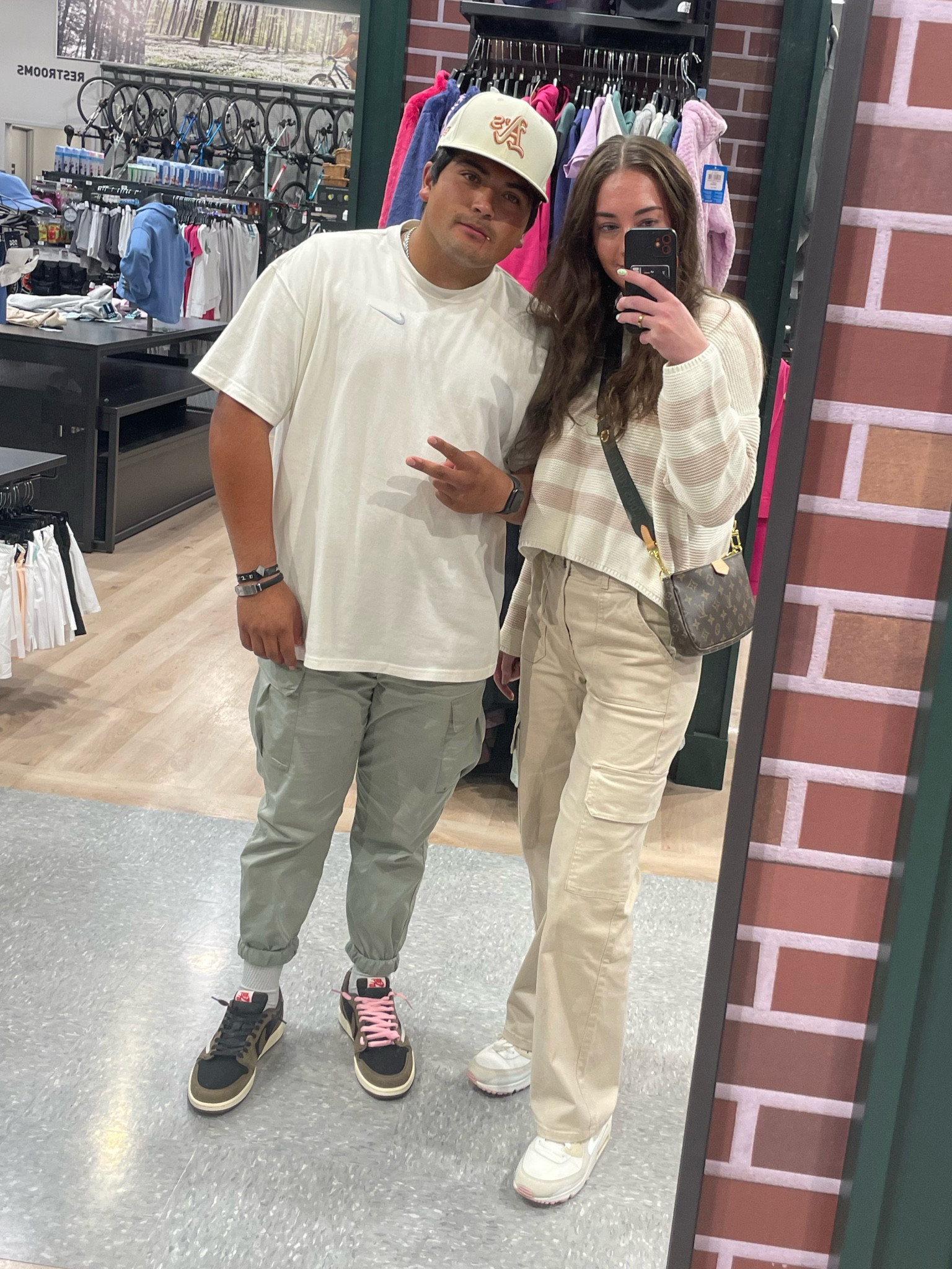 Street style couples outfits!!

I couldn’t find the link to my purse because it’s from the LV manufacturer in France😔


Couples Outfits, Fall Outfits, Women’s Fashion, LTKstyletip, LTKshoecrush, LTKsalealert, LTKfindsunder50, Family Outfits

#LTKmens #LTKshoecrush #LTKitbag