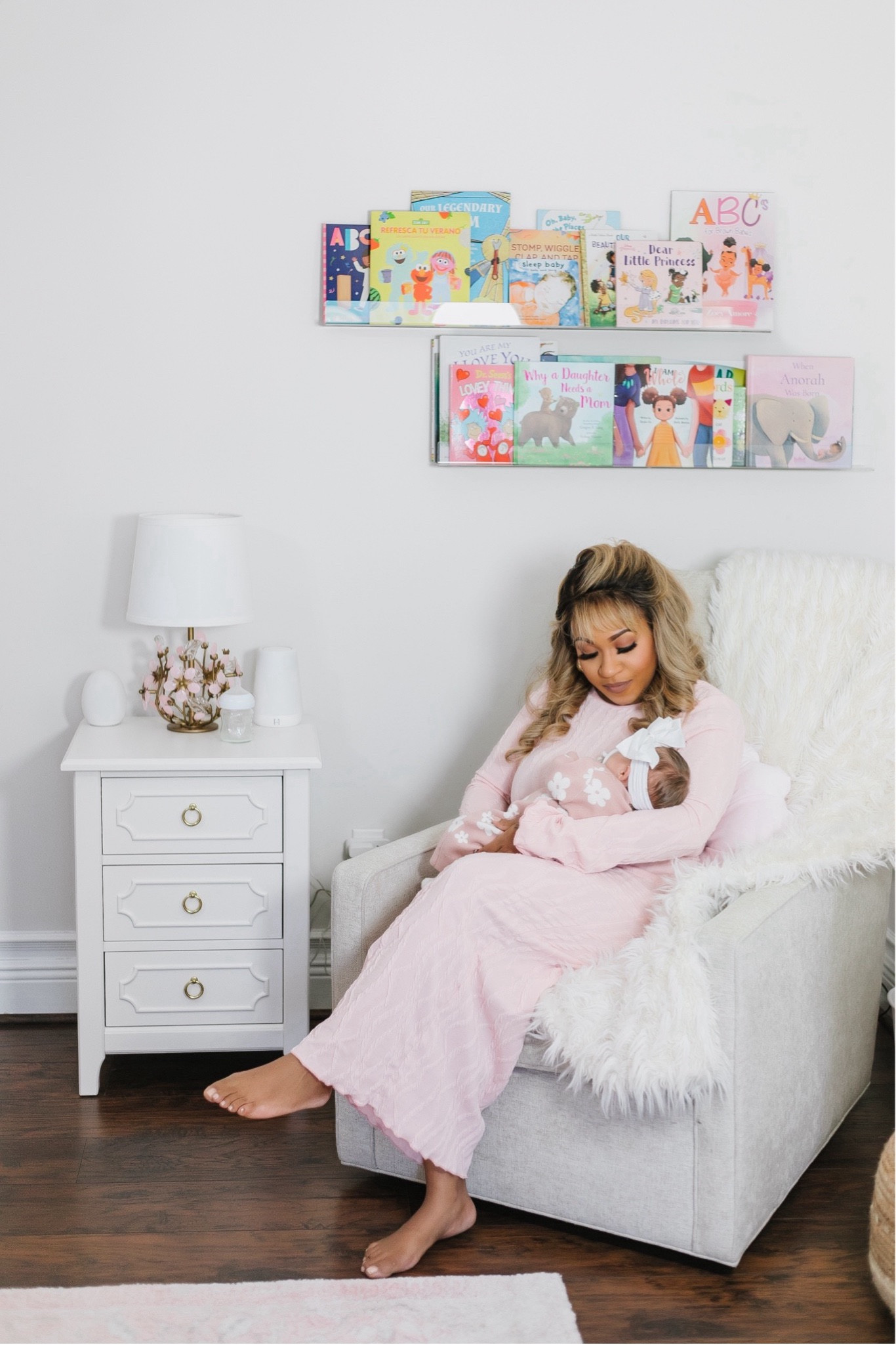 Baby Girl Nursery 🎀

baby girl nursery // baby girl nursery decor // nursery // nursery decor // nursery inspo // nursery ideas // pink nursery // pottery barn kids // pottery barn

#LTKHome #LTKBaby #LTKFindsUnder100
