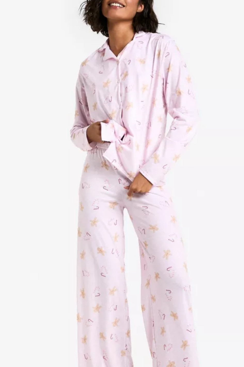 Holiday Christmas pajamas 🧸

#LTKSeasonal #LTKHoliday #LTKSaleAlert