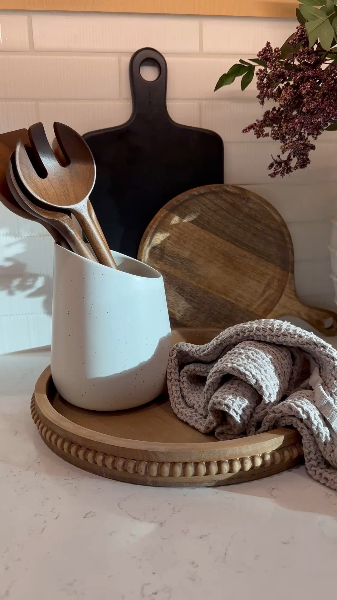 🍂 Bringing all the fall vibes to the kitchen—warm terracotta, rustic wood accents, soft textures, and cozy layers that make the space feel inviting and seasonal. Tap to shop the look and add a touch of autumn charm to your home!

#FallVibes #FallDecor #LTKHome #FallStyle #CozyHome #KitchenDecor #LTKFall #LTKSeasonal #HomeStyle #LTKFinds