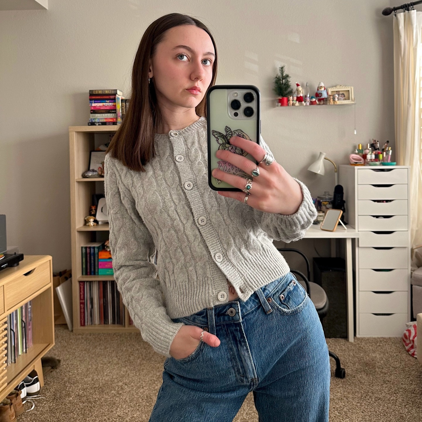 outfit 1 - cardigan: hollister, jeans: A&F
outfit 2 - long sleeve: aerie, biker shorts: aerie, shoes: adidas, tote: my merch
outfit 3 - cardigan: urban outfitters, tank: hollister, jeans: hollister, shoes: dr martens, belt: dr martens