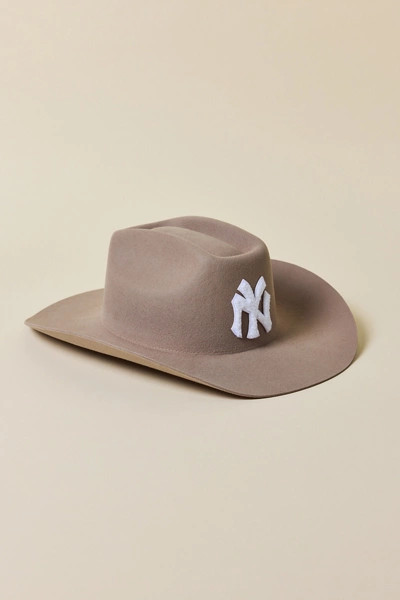 Brooklyn Eagles Felt Cowboy Hat | Urban Outfitters (US and RoW)