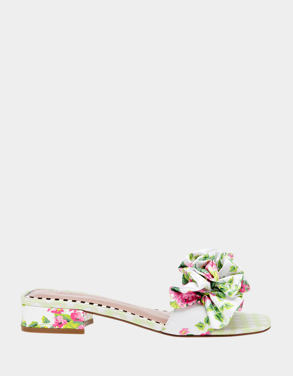 ALIVIA WHITE MULTI | Betsey Johnson