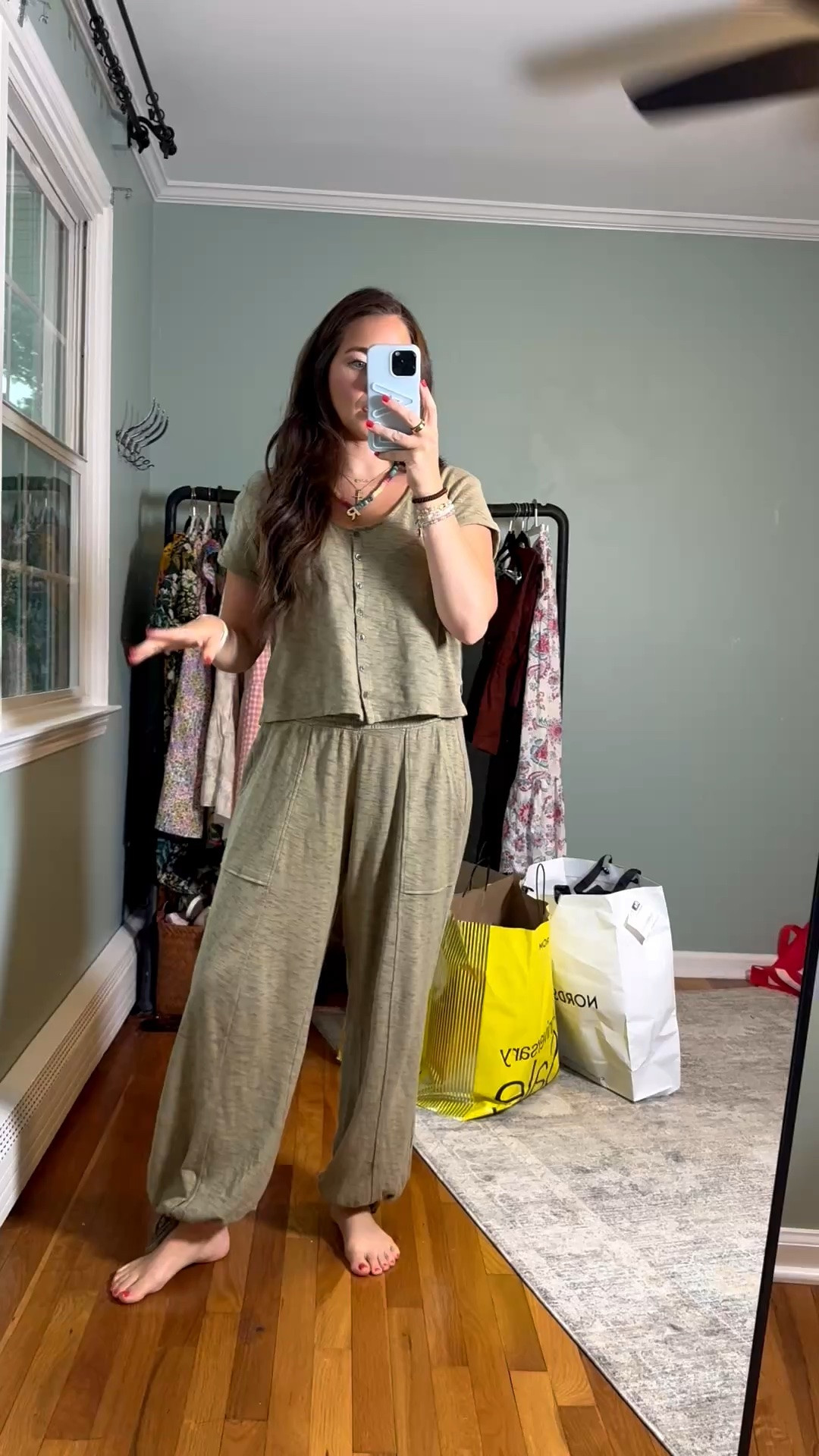 This target set is SO good!!!  Wearing size M in top & size small in bottoms 

Great for pregnancy & PP

#LTKootd #LTKmomlife