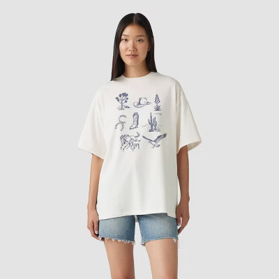 Levi's® Women's Graphic Short Stack T-Shirt - Icon Chart Sugar Swizzle | Target