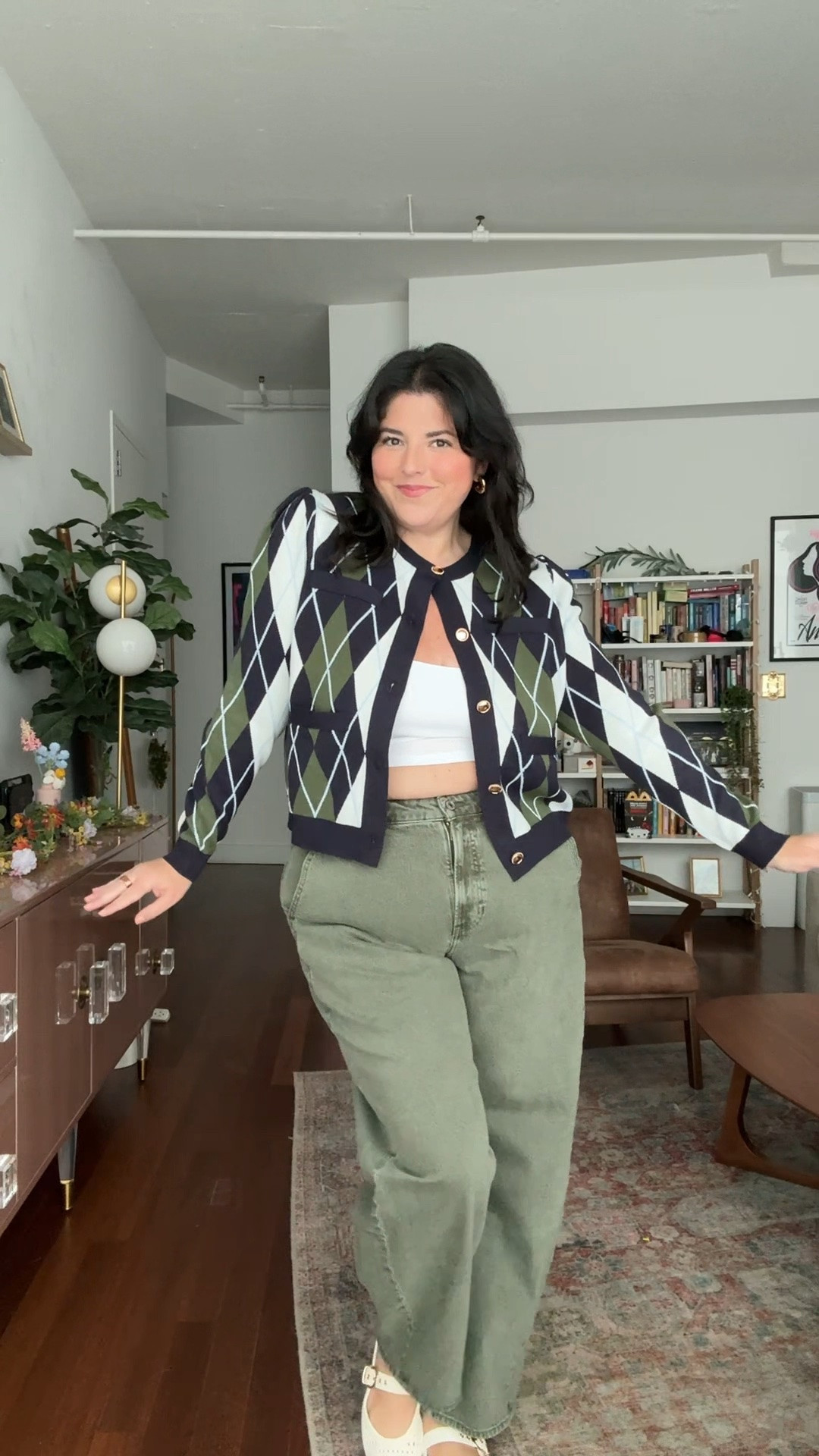 This argyle cardigan is from Walmart! It’s so cute ❤️ I’m wearing a size xl which is 16/18.

#LTKPlusSize #LTKSeasonal #LTKxWalmart