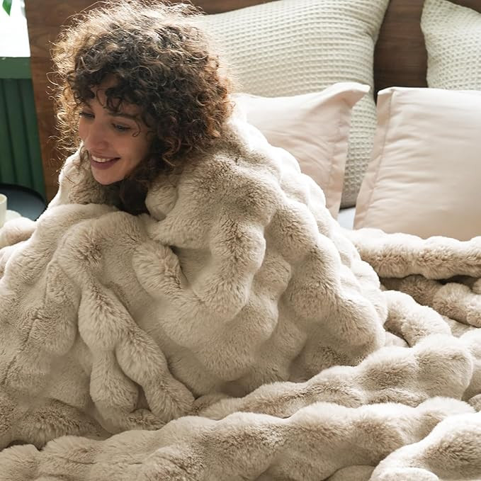 PHF Luxury Faux Rabbit Fur Throw Blanket, Ultra Soft Fluffy Plush Cozy Warm Bubble Blanket for Be... | Amazon (US)