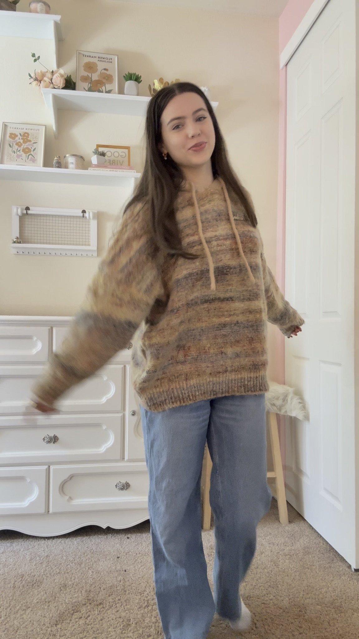 Casual outfit inspo! 

Sweater - oversized fit, wearing a small (if you get from the Aelfric Eden website you can use code Keira25 for $$ off)
Jeans - true to size, wearing a 4

Amazon fashion / amazon fashion finds / amazon clothes / amazon clothing / amazon style / Amazon outfits / amazon casual outfits / Baggy jeans / baggy jeans outfit / baggy pants / low rise baggy jeans outfits / College outfits / college fashion / college class outfits / high school outfits / Hollister jeans / Hollister low rise baggy jeans / trendy outfits / trendy sweater / oversized sweater outfits / Aelfric Eden discount code 

 #LTKSeasonal #LTKFindsUnder50 #LTKFindsUnder100