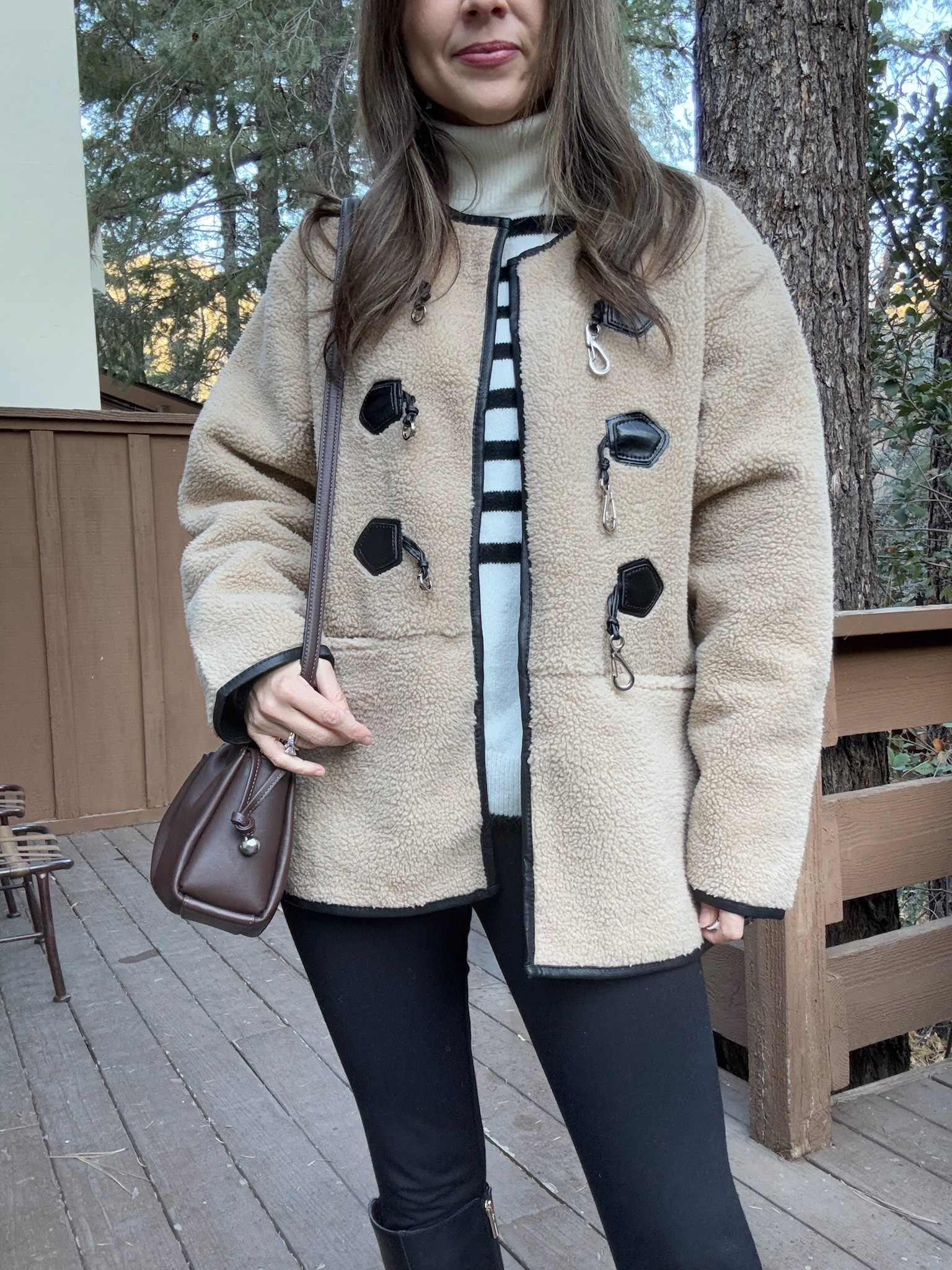 Obsessed with this jacket!


Winter fashion, casual outfit inspo, winter trends, trendy fashion, trendy mom, everyday outfit inspo, winter outfit inspo

#LTKStyleTip #LTKSeasonal