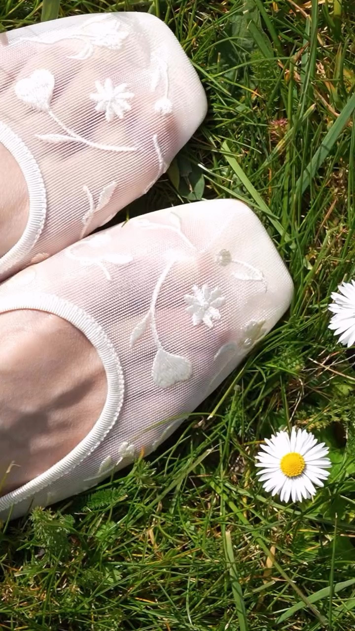 這雙鞋美到離譜……居然還這麼舒服？VIVAIA這雙聯名也太好看了

@vivaia_official #fashion #shoes #outfit #summer #holiday