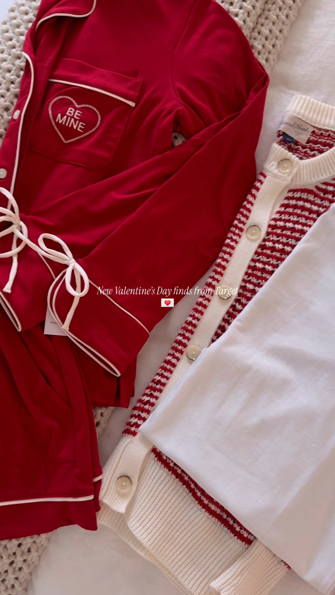 Couldn’t resist this adorable Valentine’s Day pajama set, cardigan and t-shirt with the cutest hearts detail! ❤️ Ordered everything in my normal size. 