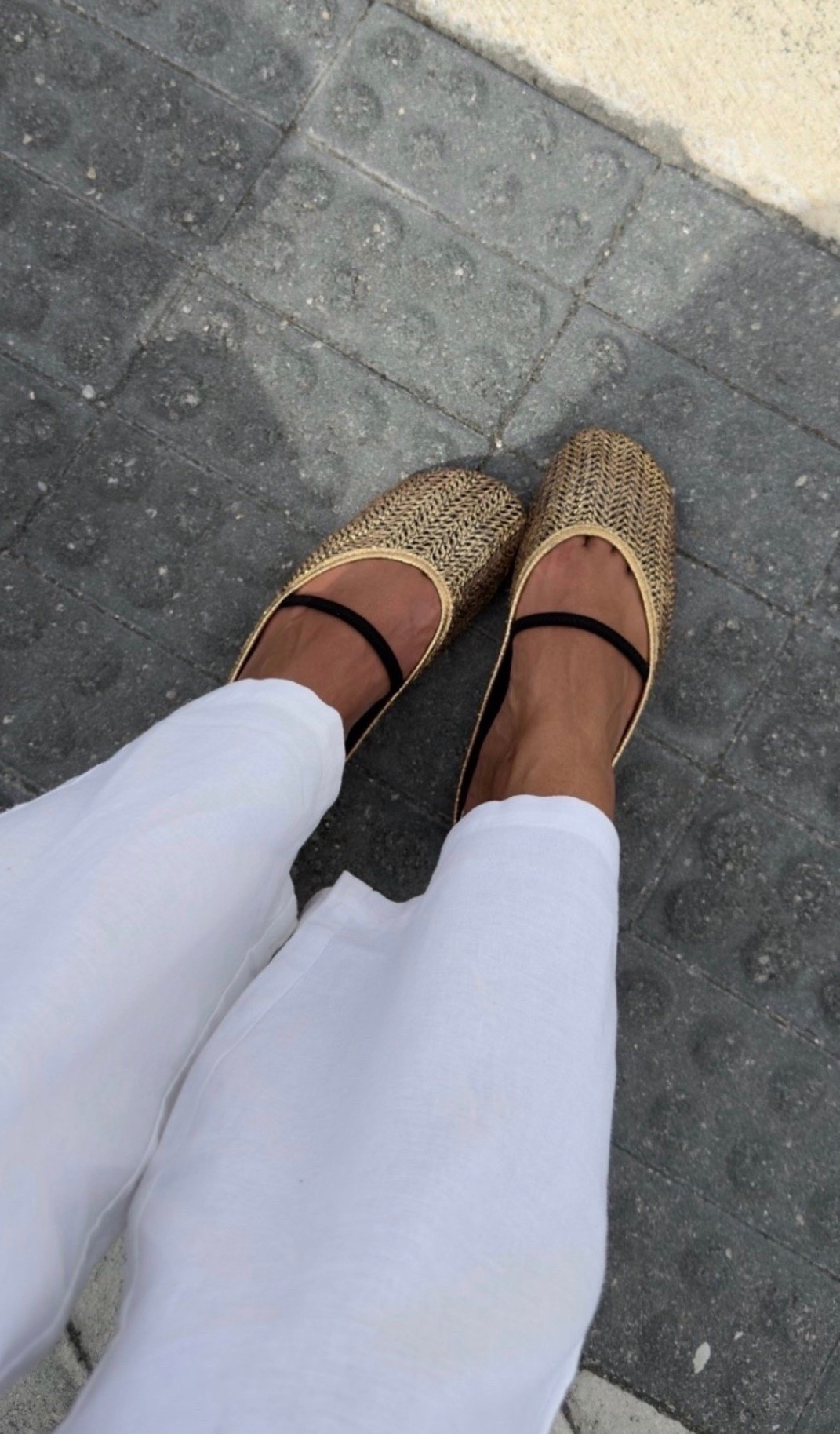 These woven flats have been such an easy go-to lately. 🤎 Comfortable, timeless, and they pair with just about everything in my closet.

#WovenFlats #EverydayStyle #NeutralStyle #ClassicFashion #EffortlessStyle #WardrobeStaples #MinimalStyle #ShoeStyle #OutfitDetails #FashionFinds

#LTKdayinmylife #LTKootd #LTKSeasonal