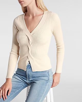 Fitted Twist Front V-Neck Sweater | Express