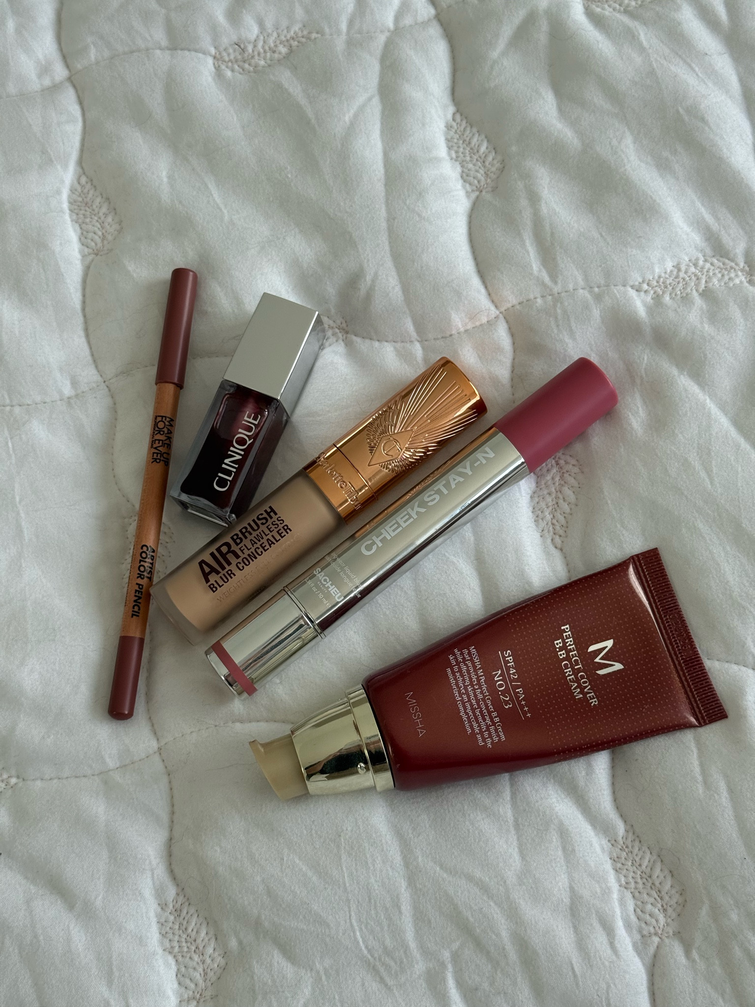 Mis favoritos de Makeup para diario últimamente. 

#LTKeurope #LTKespana #LTKbeauty