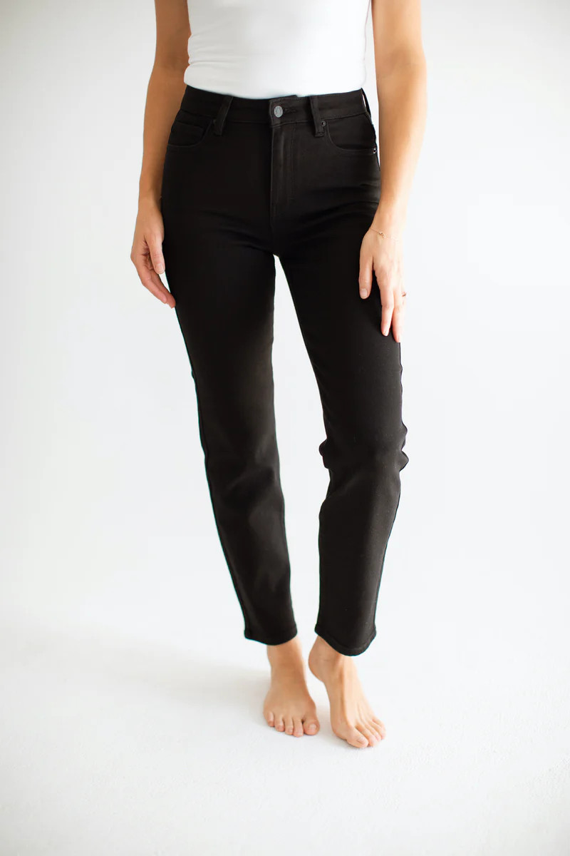 Chrissy Classic Vintage Jeans | Carly Jean Los Angeles