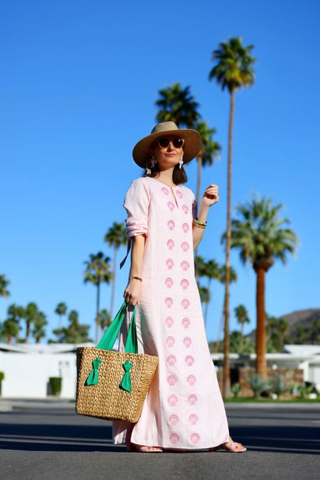 SHELLebrate good times come on! 🐚 In love with this new pink caftan with embroidered shells by Palm Beach Lately for STS. Run don’t walk to get yours before it sells out!

Fit: Wearing XS (take your smaller size if you’re in between sizes; I’m a dress size 2 most places).



#LTKstyletip #LTKSeasonal #LTKover40