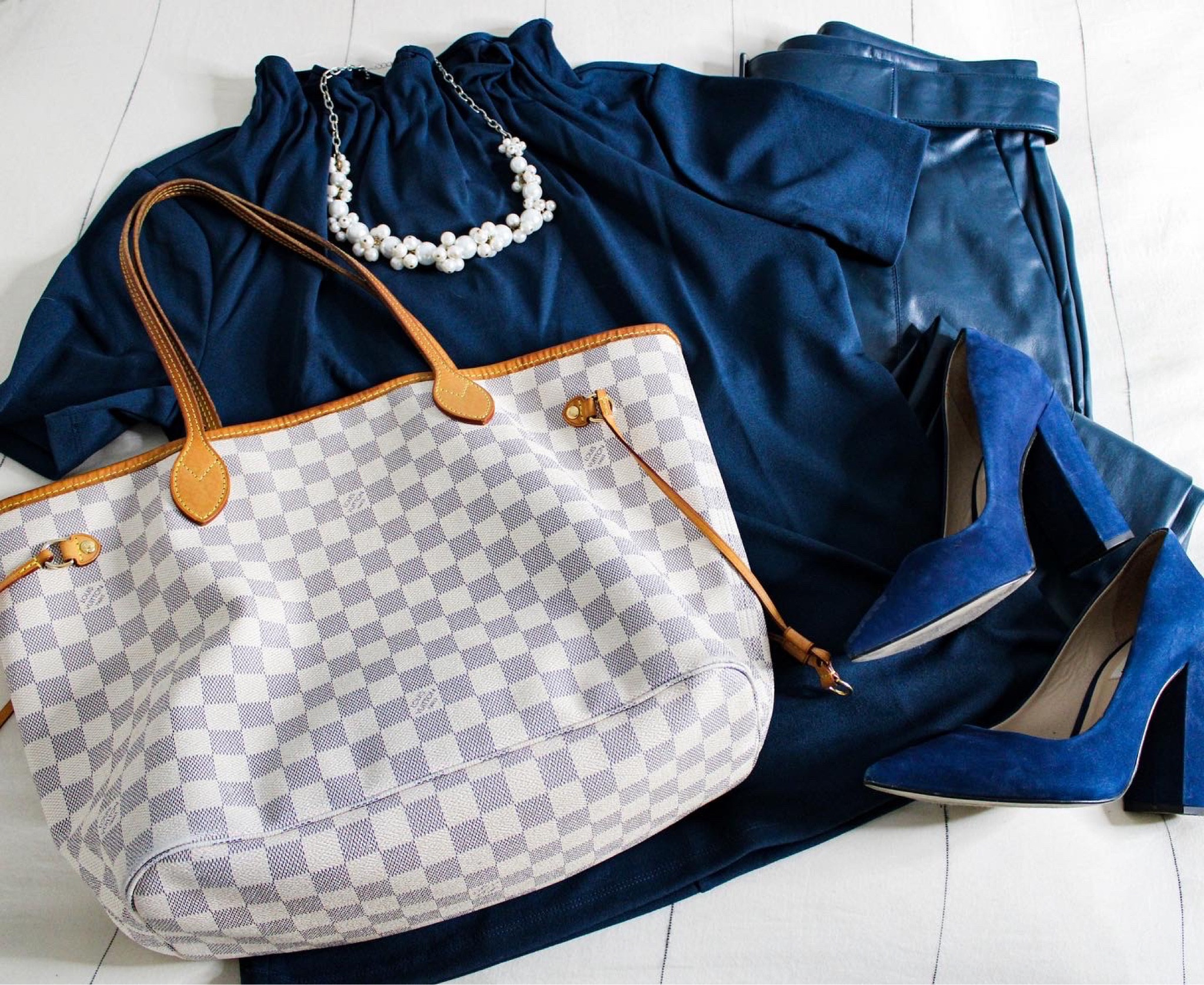 This is your sign to buy leather pants. I promise you it will be the best decision you ever make!! 

#workwearstyle #affordableworkwear #leatherpants #womensworkwear 

#LTKstyletip #LTKsalealert #LTKworkwear