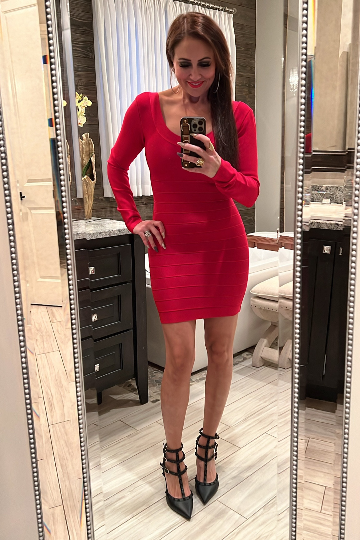 The perfect red & It’s not just for Valentines ❤️

#LTKFind #LTKshoecrush #LTKSeasonal