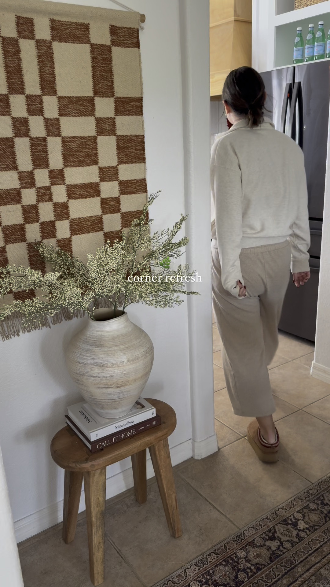 A lil corner refresh! Currently working and reworking all the spaces in my house 🌿 takes time but it’s worth it! 